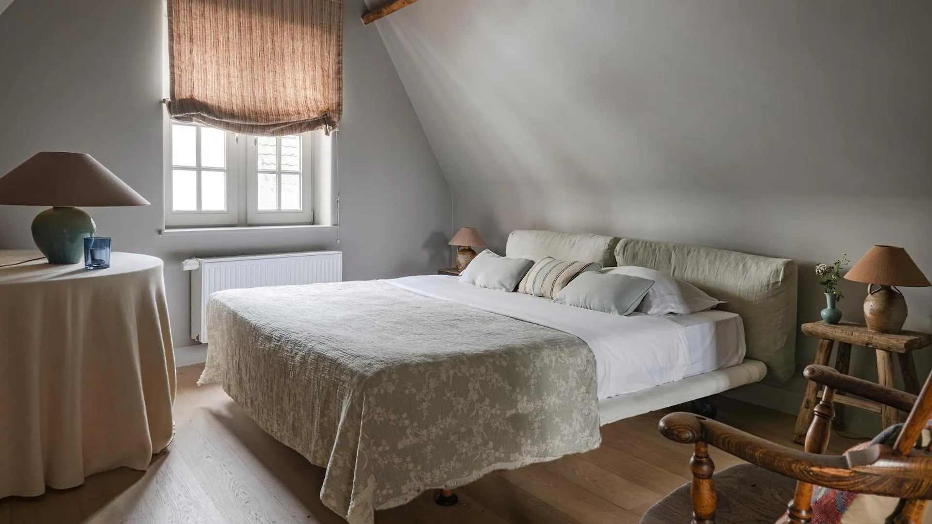 Nyaraló Guesthouse Aubrey - Charming Cottage In The Heart Of Brugge